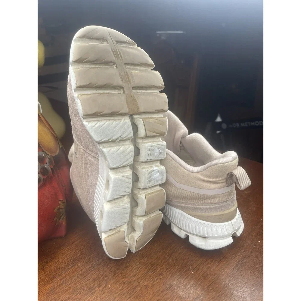 On Cloud Hi Speedboard Sneaker Tan Brownish Tint Women’s Size 9.5M Swiss Comfort